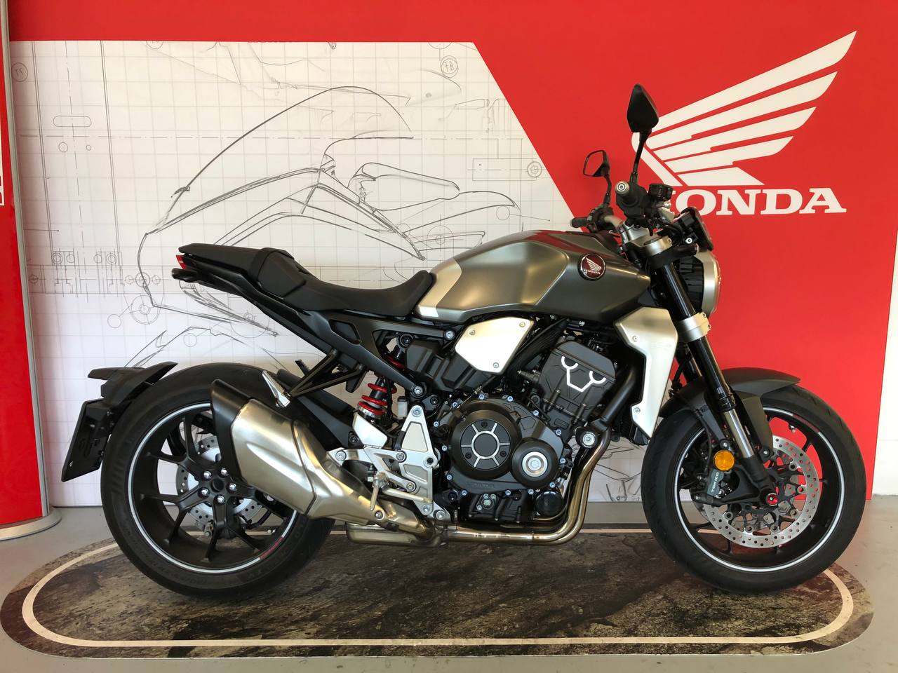 HONDA CB1000R NEO SPORTS CAFE (4)