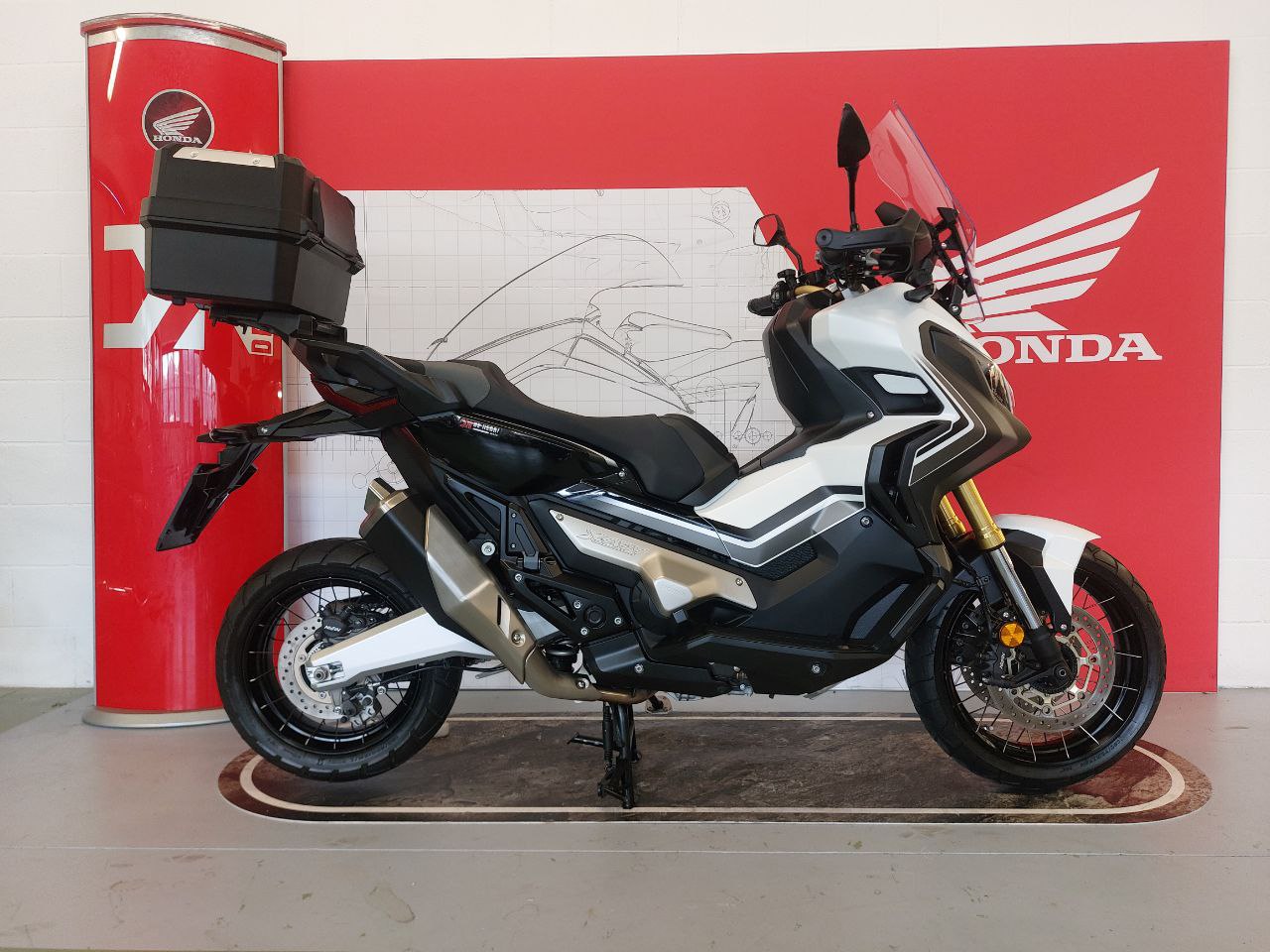 HONDA-XADV-750-2018-44000KM-1