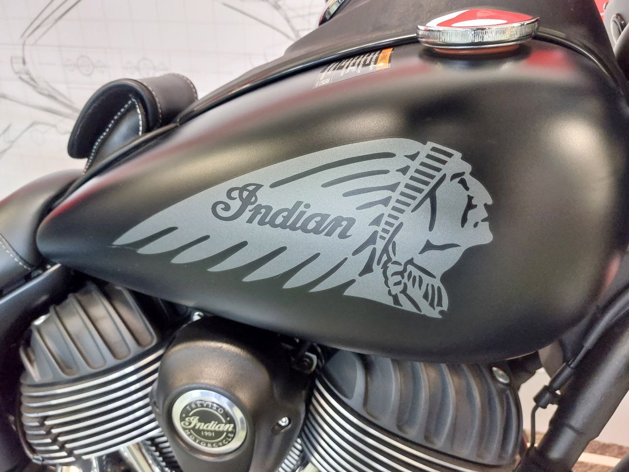 INDIAN CHIEF DARK HORSE (8)