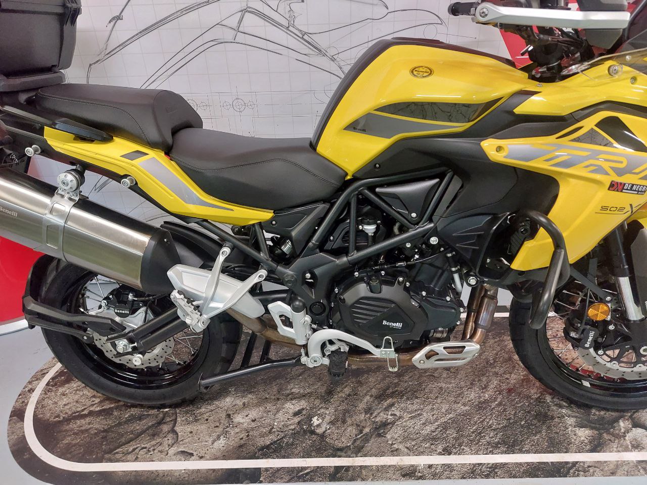 BENELLI TRK 502 X GIALLO 2021 (6)