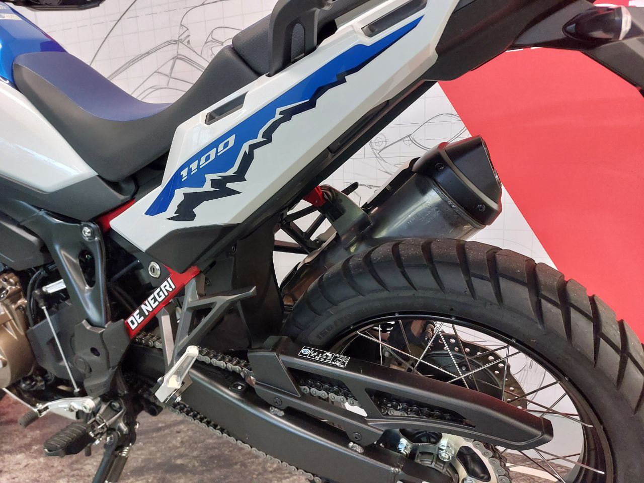 HONDA AFRICA TWIN 1100 STD MAN 2024 (2)