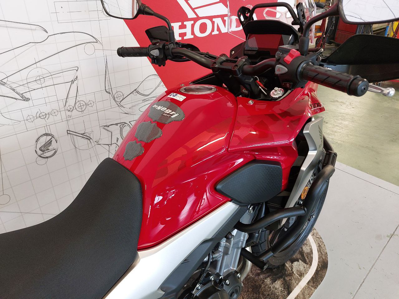 HONDA CB5000X TRIS VAL 2021 (6)