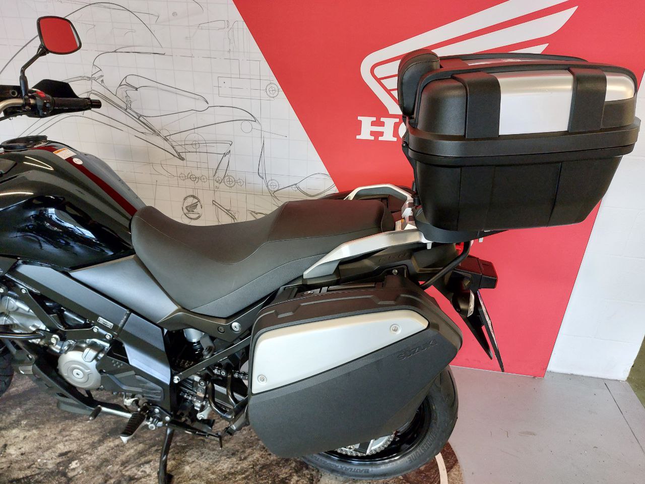 SUZUKI V-STROM 650 2018 6300EUR (4)