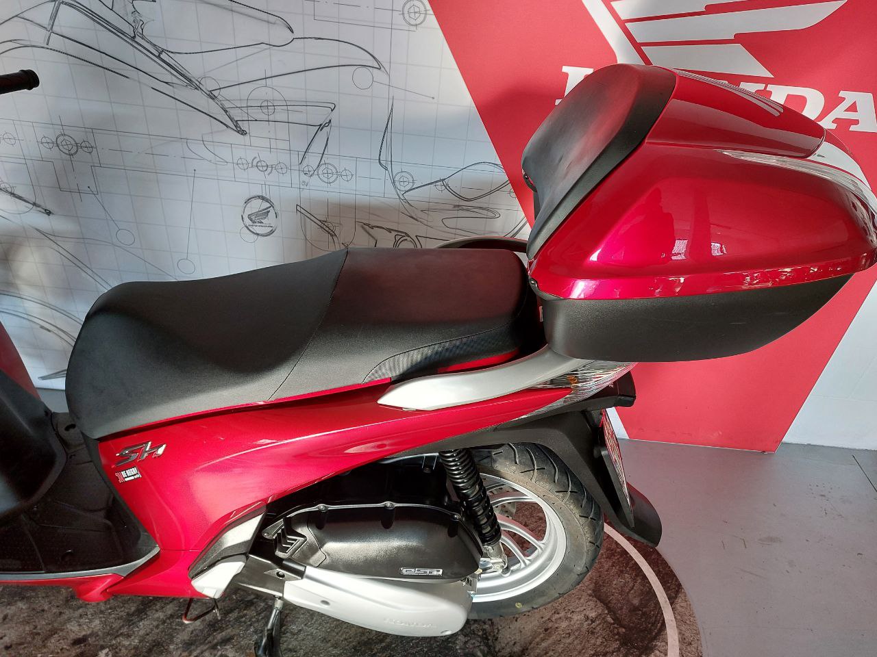 HONDA SH 150 ROSSO 2013 1800EURO