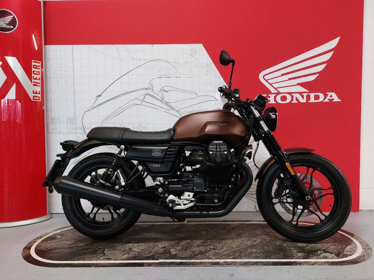 Moto GUZZI V7 STONE III2020 EUR6200 (5)