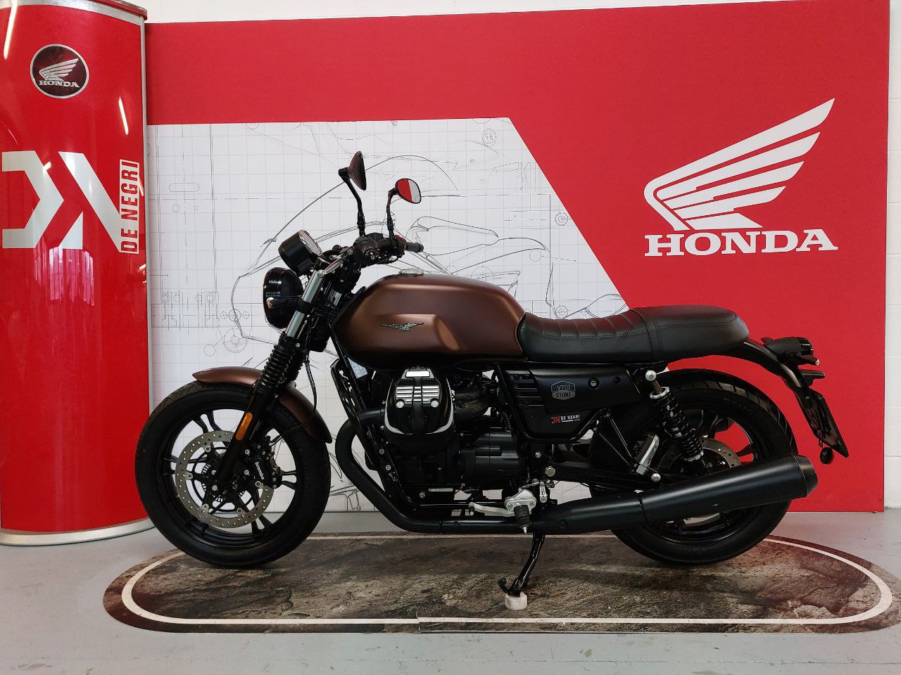 Moto GUZZI V7 STONE III2020 EUR6200