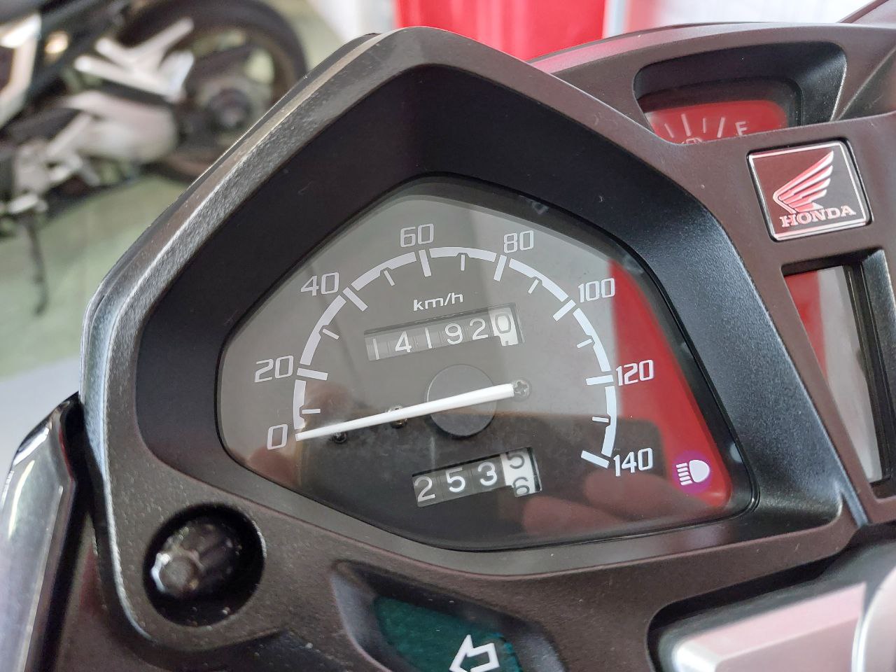 HONDA CB125F 2018 (2)