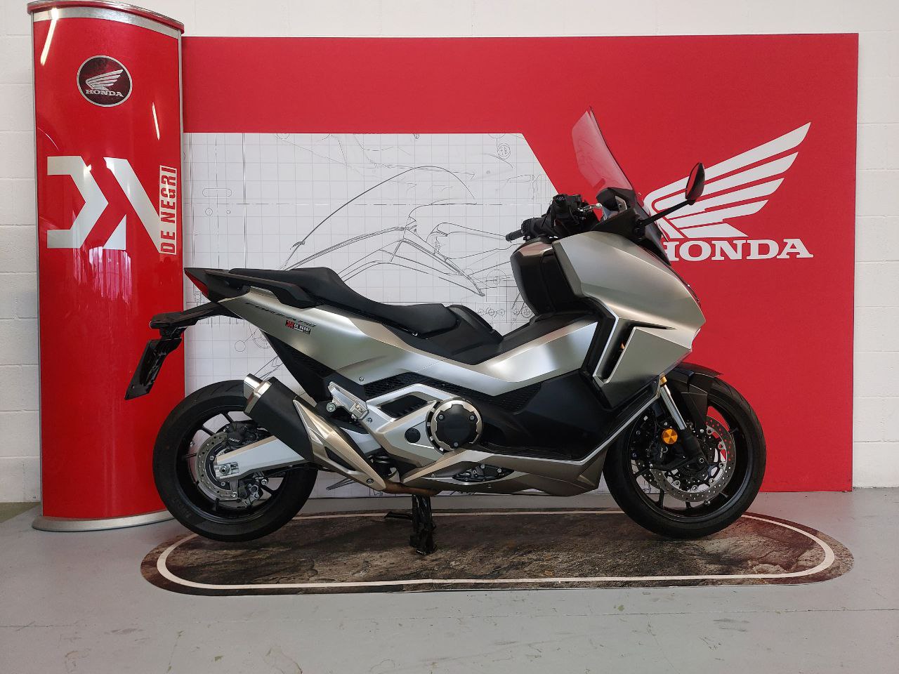 HONDA FORZA750 ARG 2021 8300EUR (6)