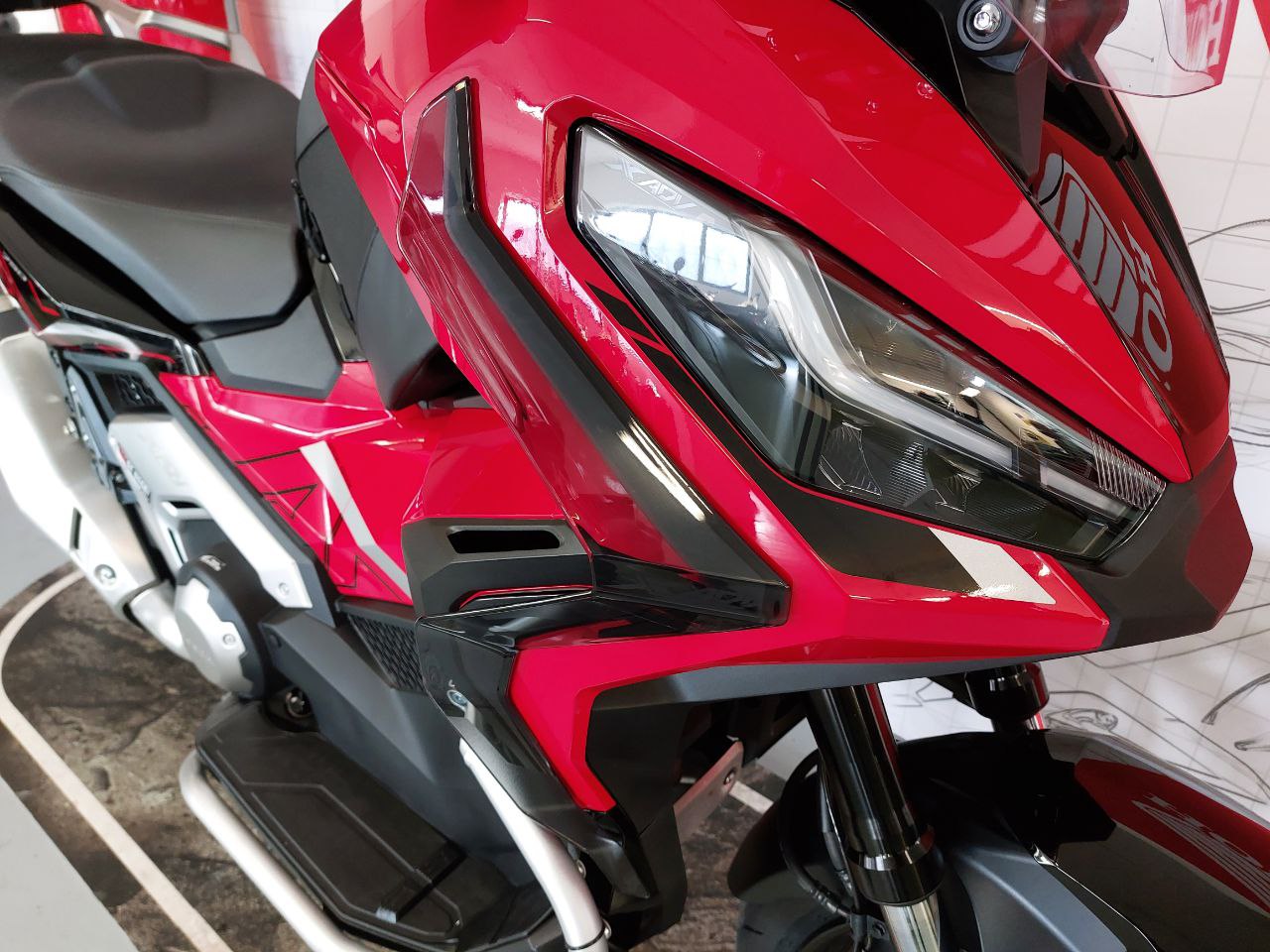 HONDA X-ADV750 2024 ROSSO (5)