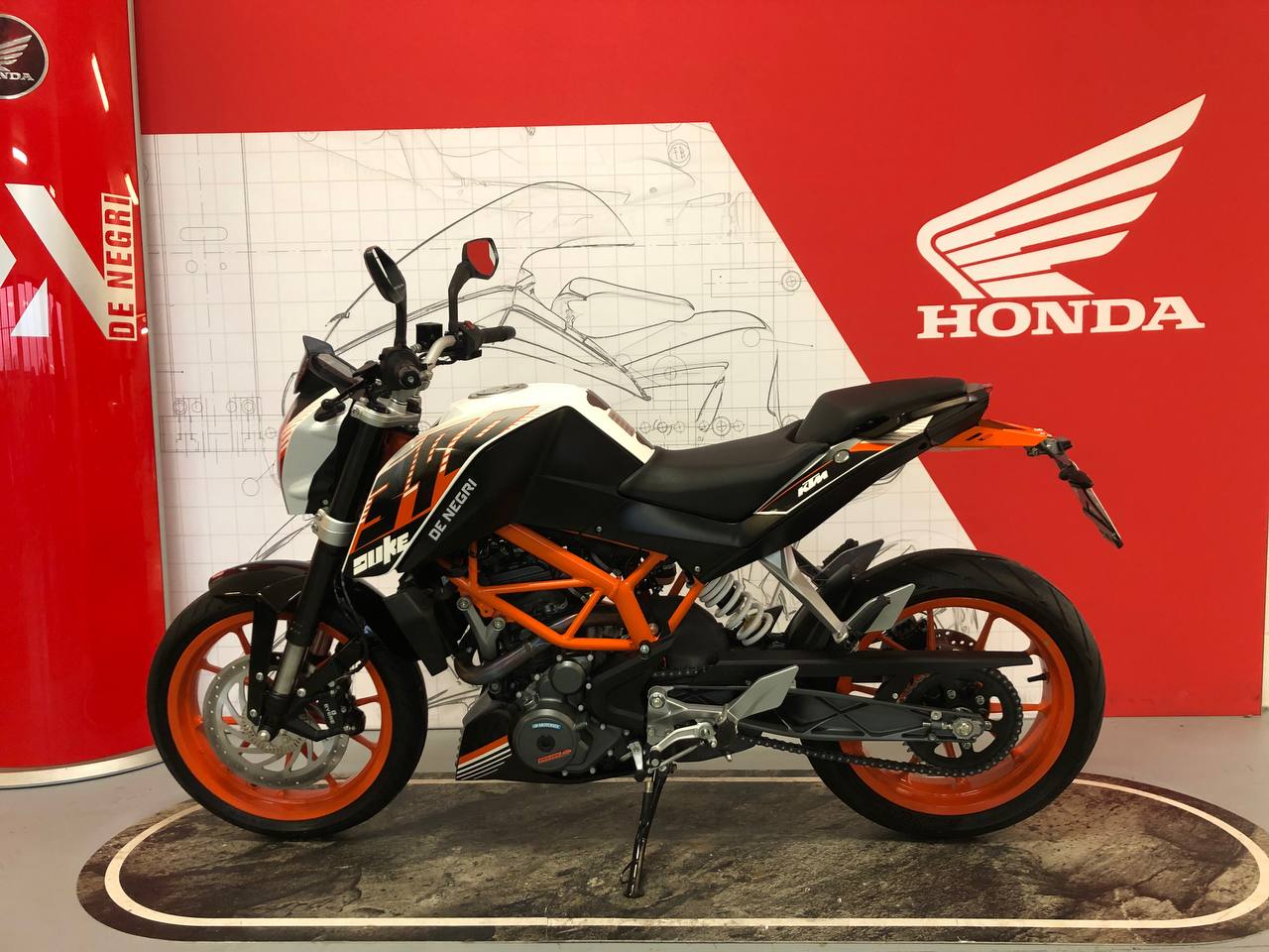 KTM DUKE 390 2016 3500EUR (7)